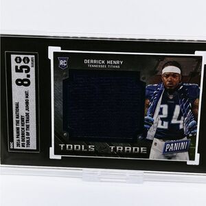 2016 PANINI THE NATIONAL DERRICK HENRY #5 SGC 8.5